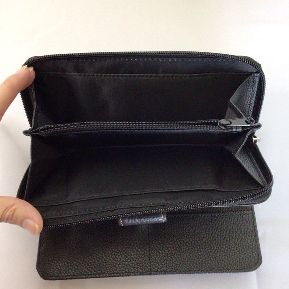 Giani Bernini Leather Wallet - Picture 5 of 5